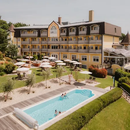 Maiers Kuschelhotel Loipersdorf Deluxe - Adults Only Hotel 4*