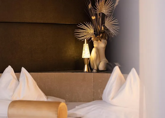 Maiers Kuschelhotel Loipersdorf - Adults Only لويبرسدورف باي فرس